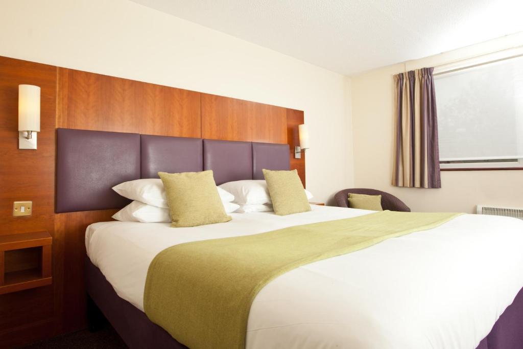 Hello Hotel Swinton  Room photo