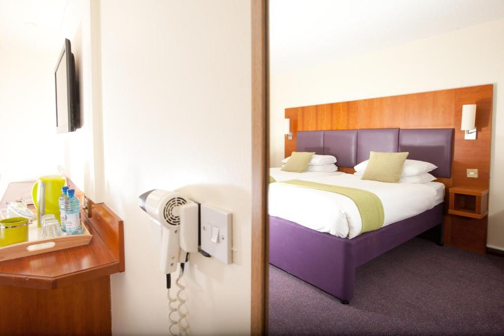 Hello Hotel Swinton  Room photo